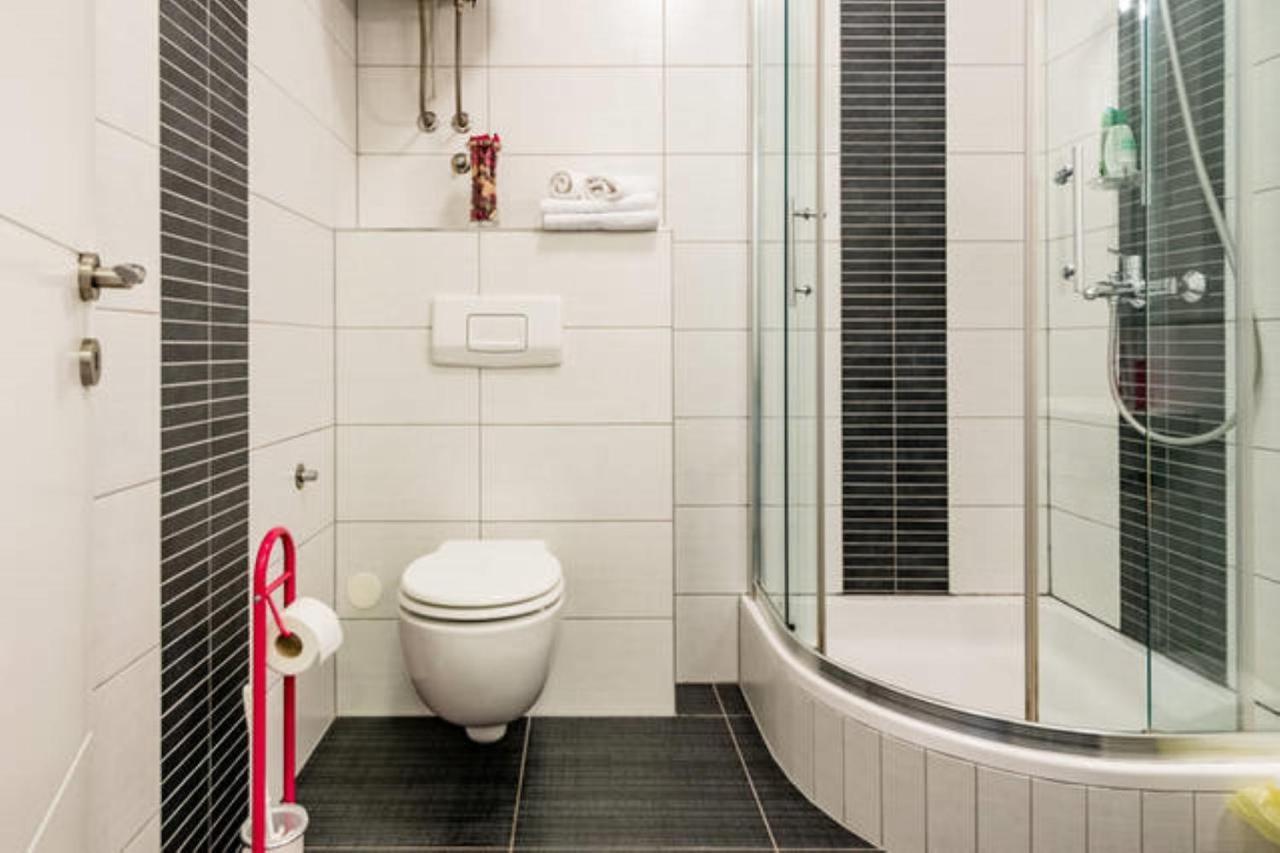 Near Beach Apartment Reno With Private Parking Split Bagian luar foto