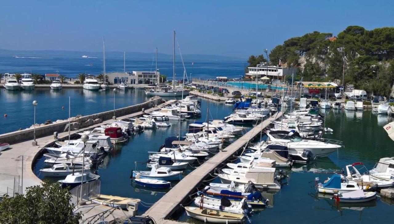 Near Beach Apartment Reno With Private Parking Split Bagian luar foto