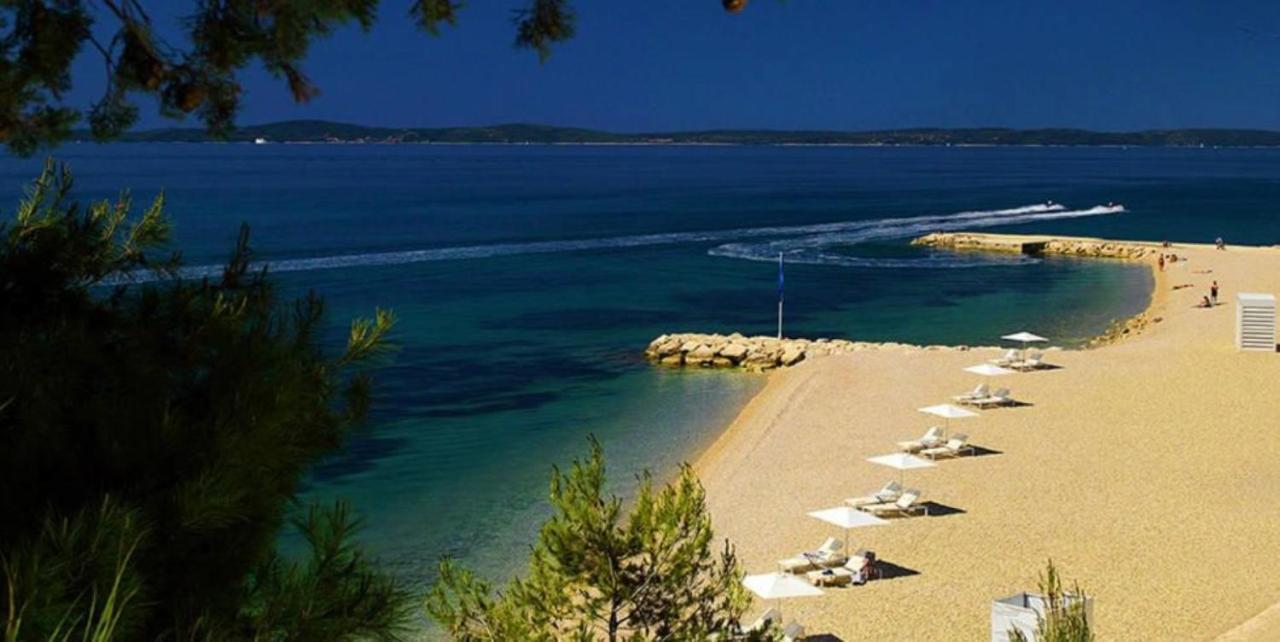 Near Beach Apartment Reno With Private Parking Split Bagian luar foto