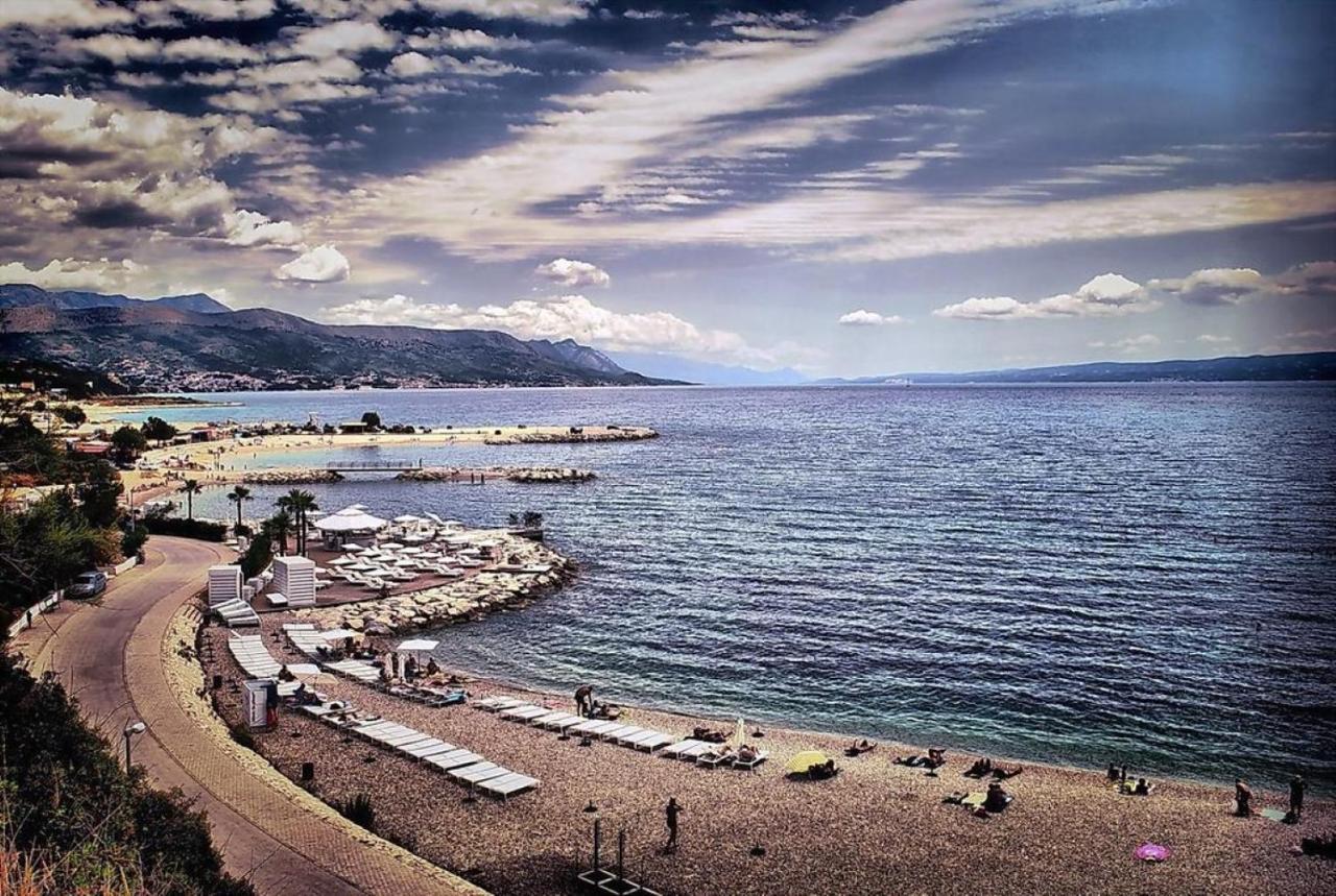 Near Beach Apartment Reno With Private Parking Split Bagian luar foto