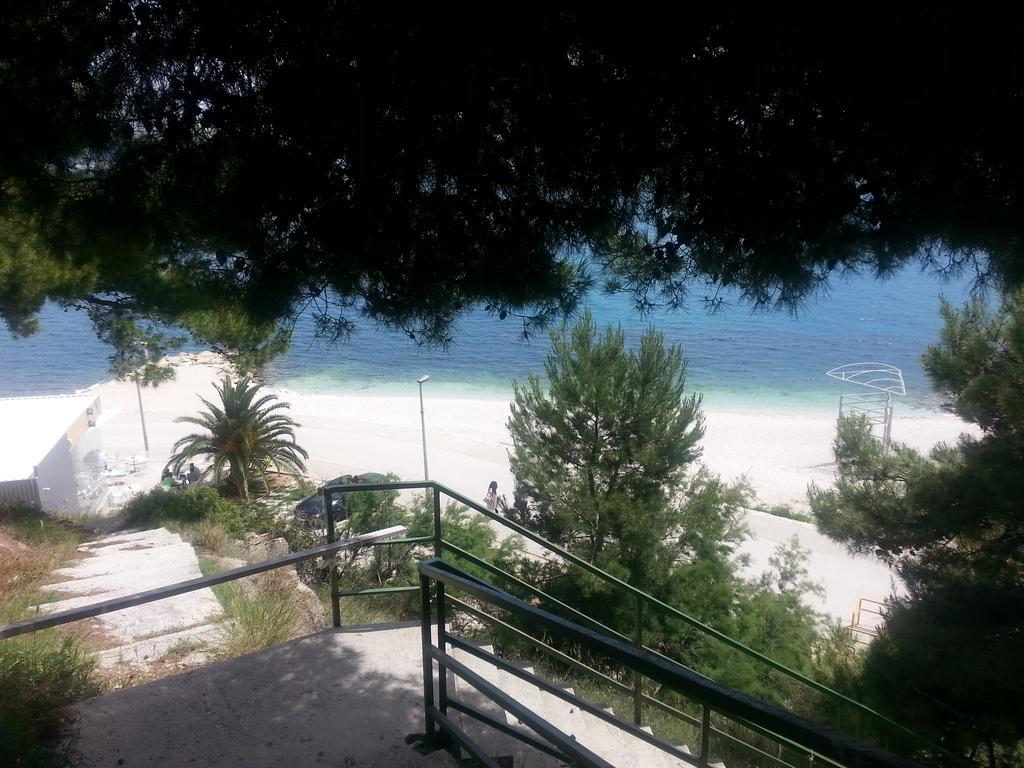 Near Beach Apartment Reno With Private Parking Split Bagian luar foto